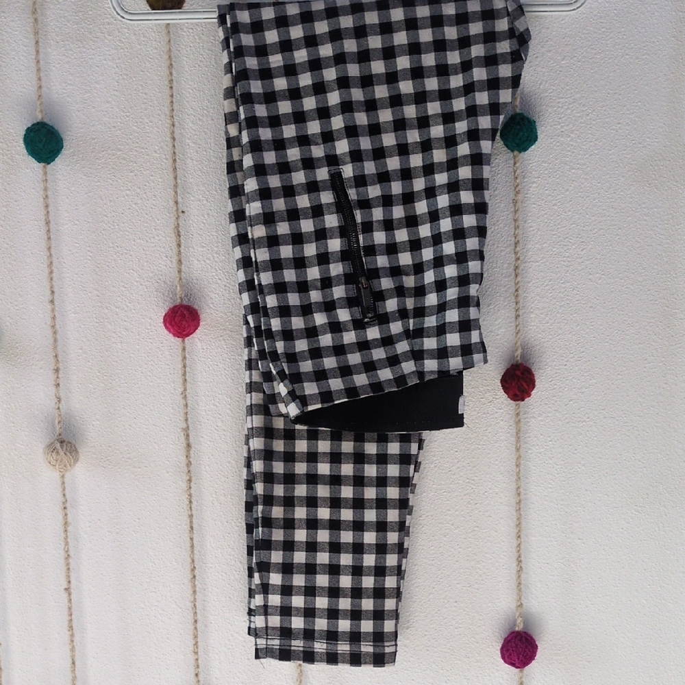 Calvin Klein Black and White Leggings Classic Check Design